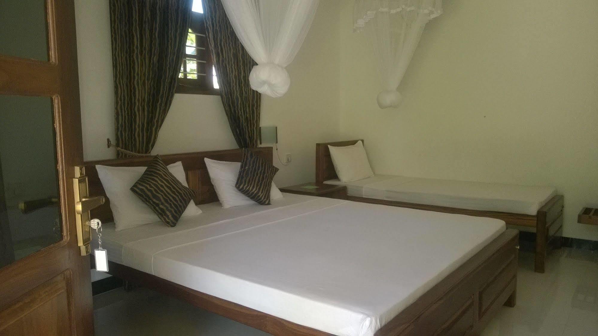 Sigiri Holiday Inn Inamaluwa Luaran gambar